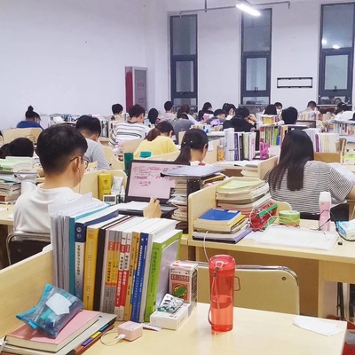 河南鄭在教育信息咨詢 教育信息咨詢的意義與服務(wù)概述